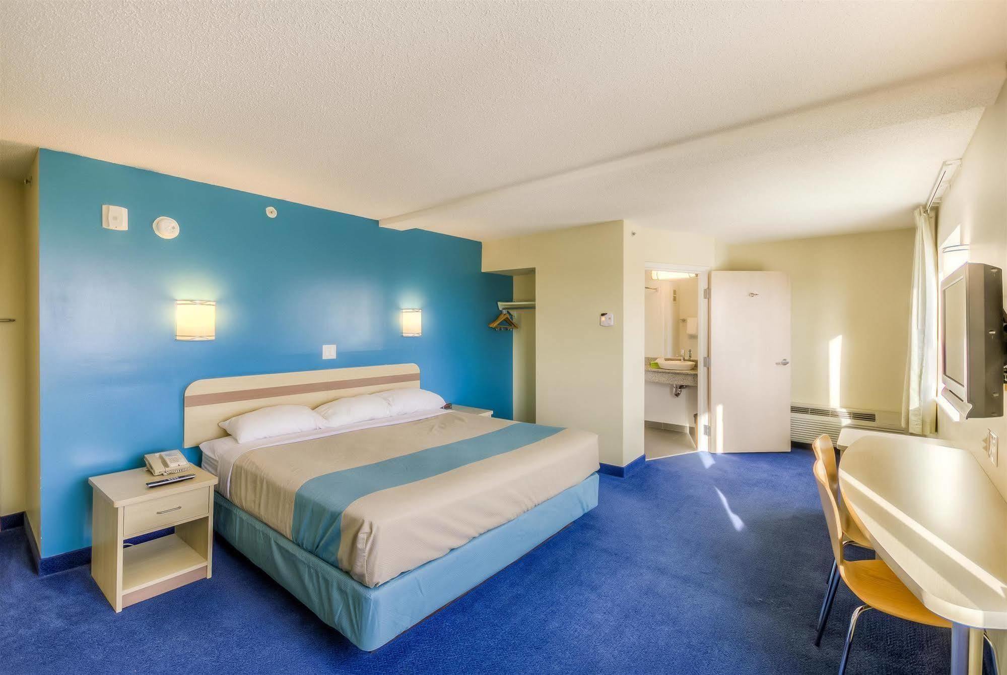 Motel 6-Estevan, Sk Экстерьер фото